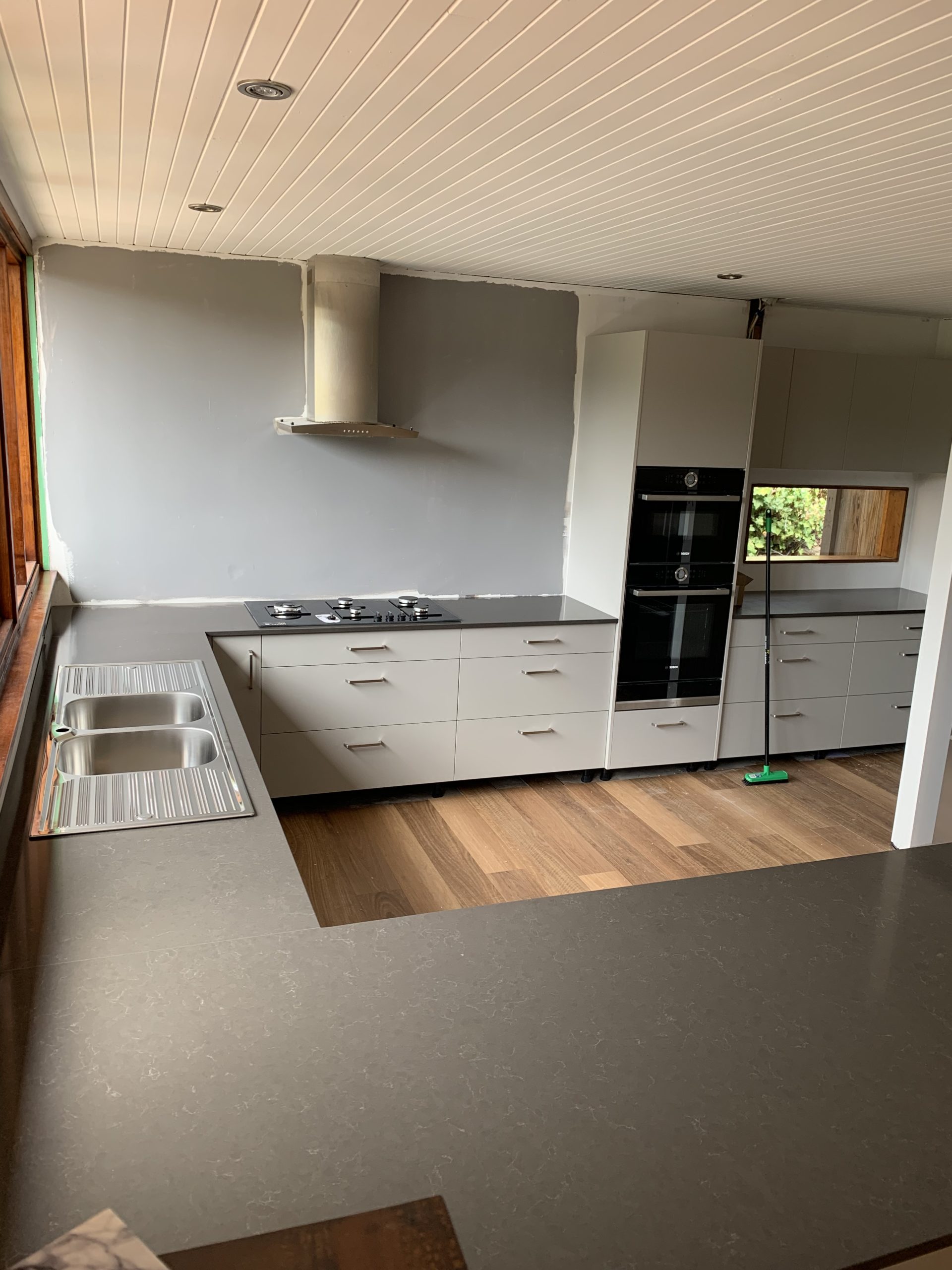 Engineered & Natural Stone Kitchen Benchtops & Sinks Heritage Stone